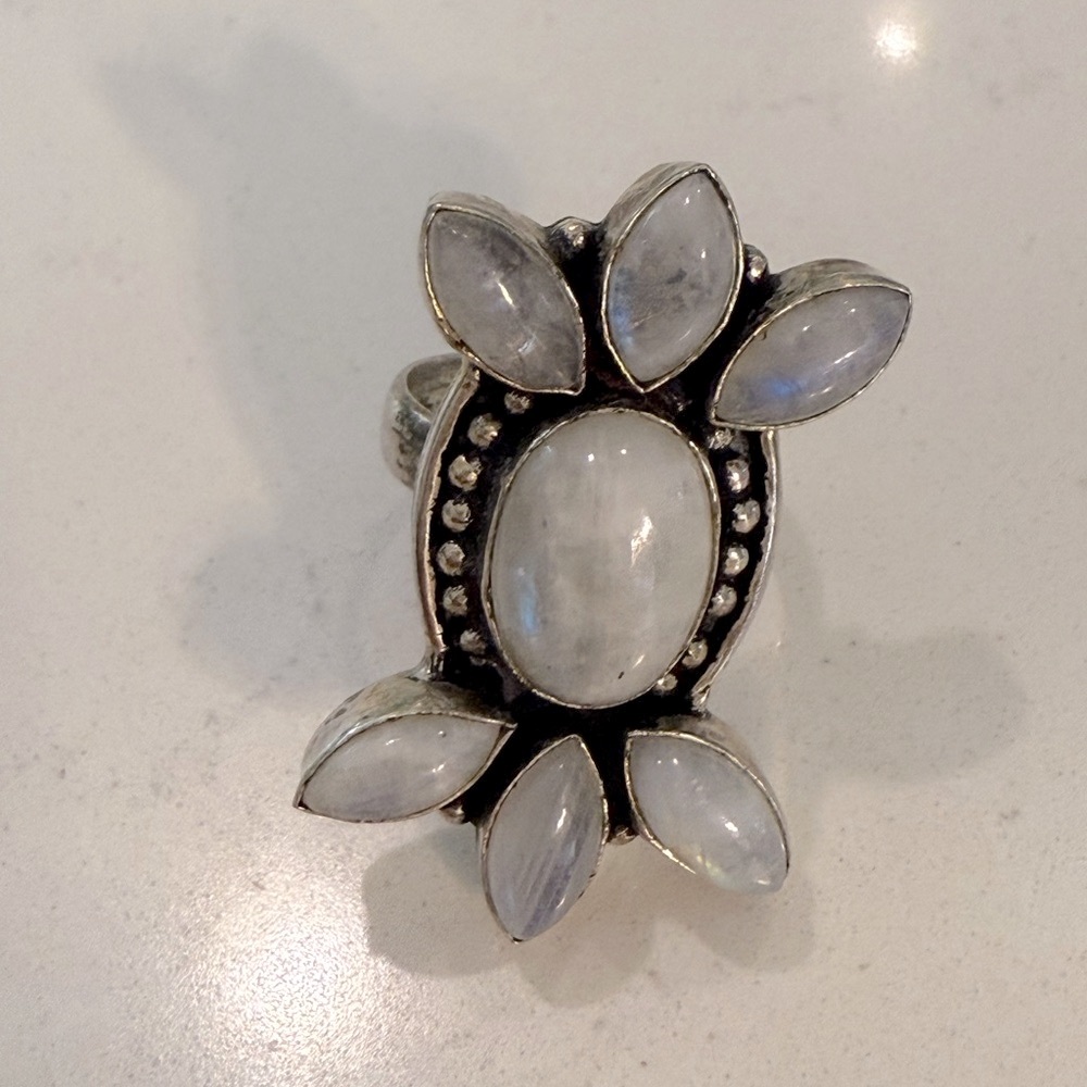 Elegant Silver and opal Gemstone Ring size 9